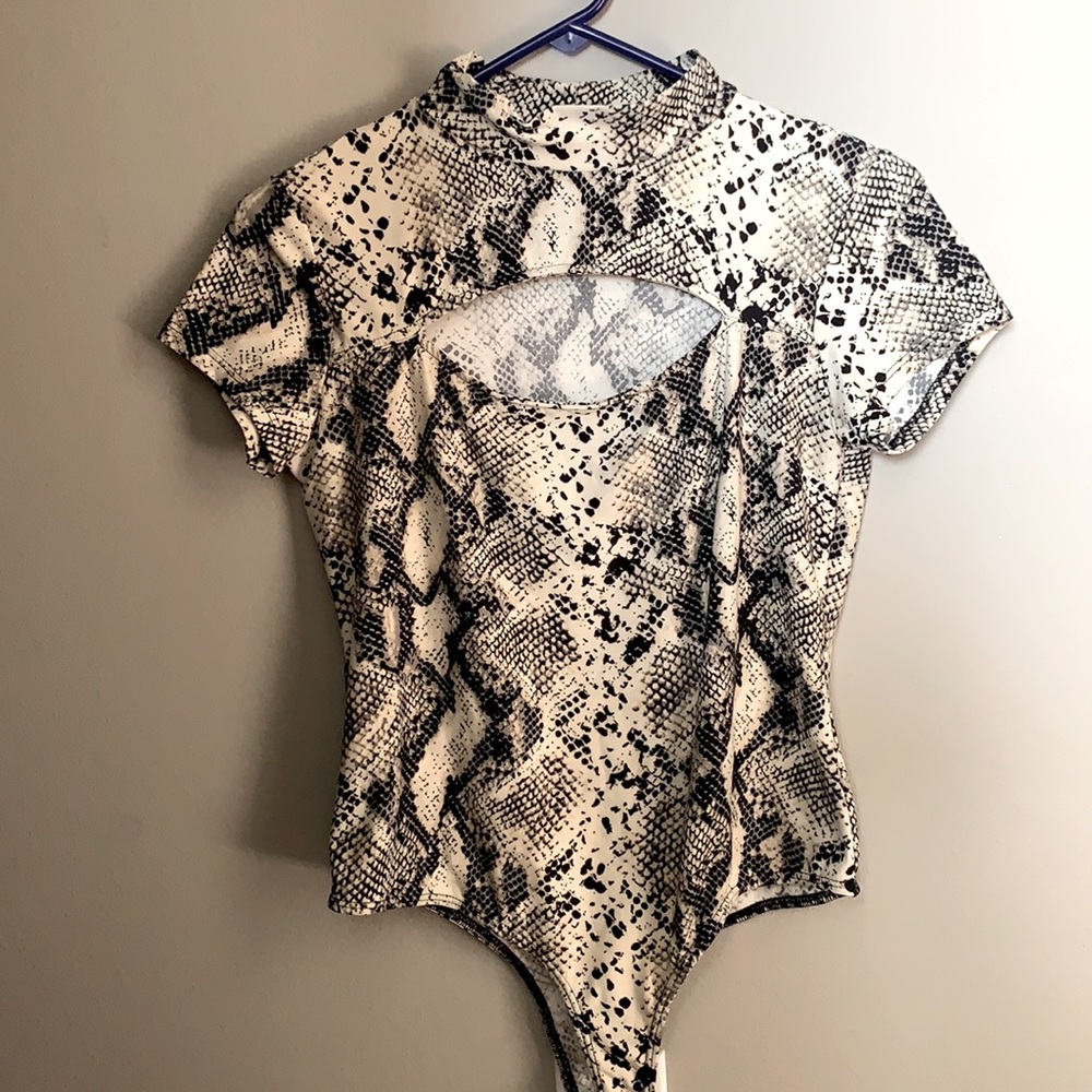 Snake design bodysuit size medium